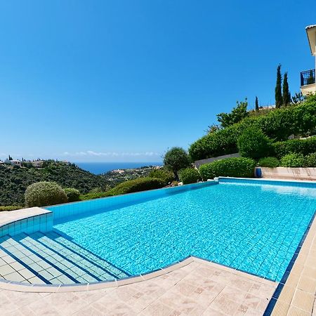 4 Bedroom Villa Helidoni With Private Infinity Pool, Aphrodite Hills Resort Kouklia Ngoại thất bức ảnh