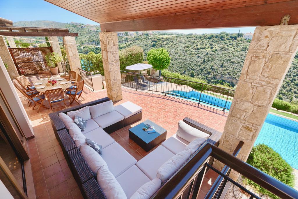 4 Bedroom Villa Helidoni With Private Infinity Pool, Aphrodite Hills Resort Kouklia Ngoại thất bức ảnh