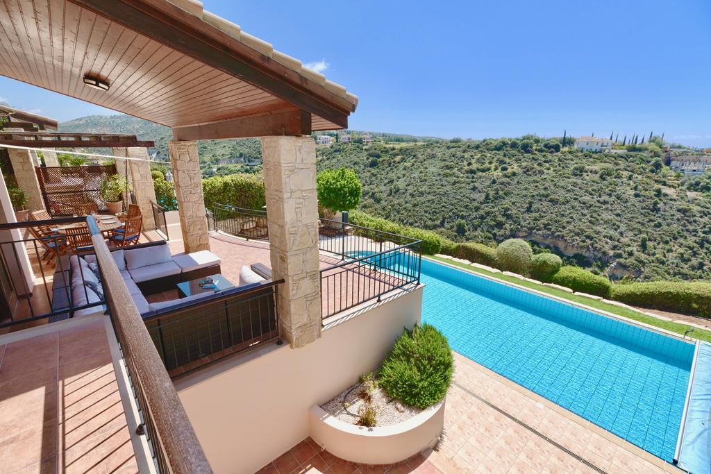 4 Bedroom Villa Helidoni With Private Infinity Pool, Aphrodite Hills Resort Kouklia Ngoại thất bức ảnh